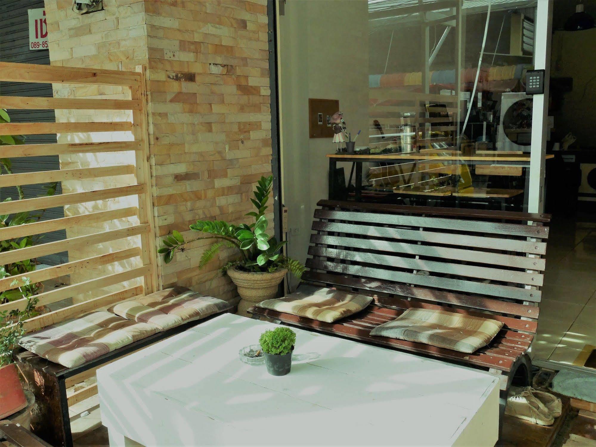 Cm City Hostel Chiang Mai Eksteriør bilde